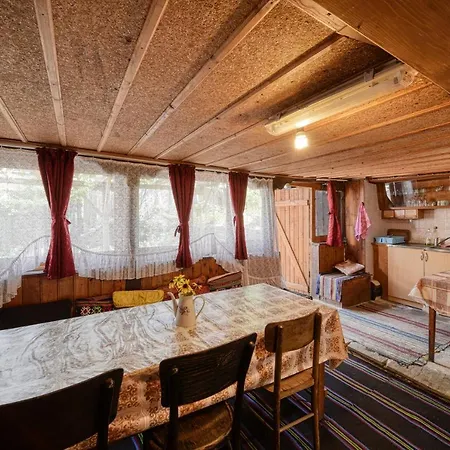 Baltova House * Medven