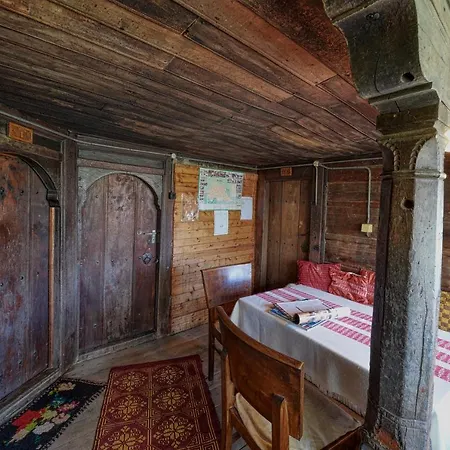 Pensiune Baltova House *