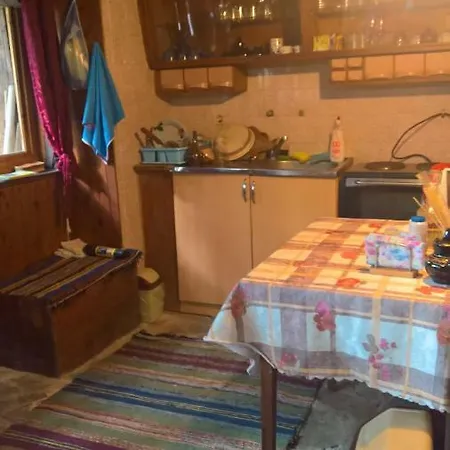 Baltova House *